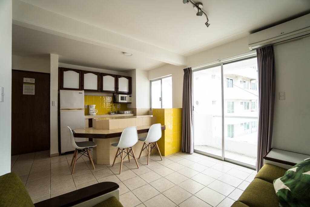 Sala, cocina, comedor de Suite doble