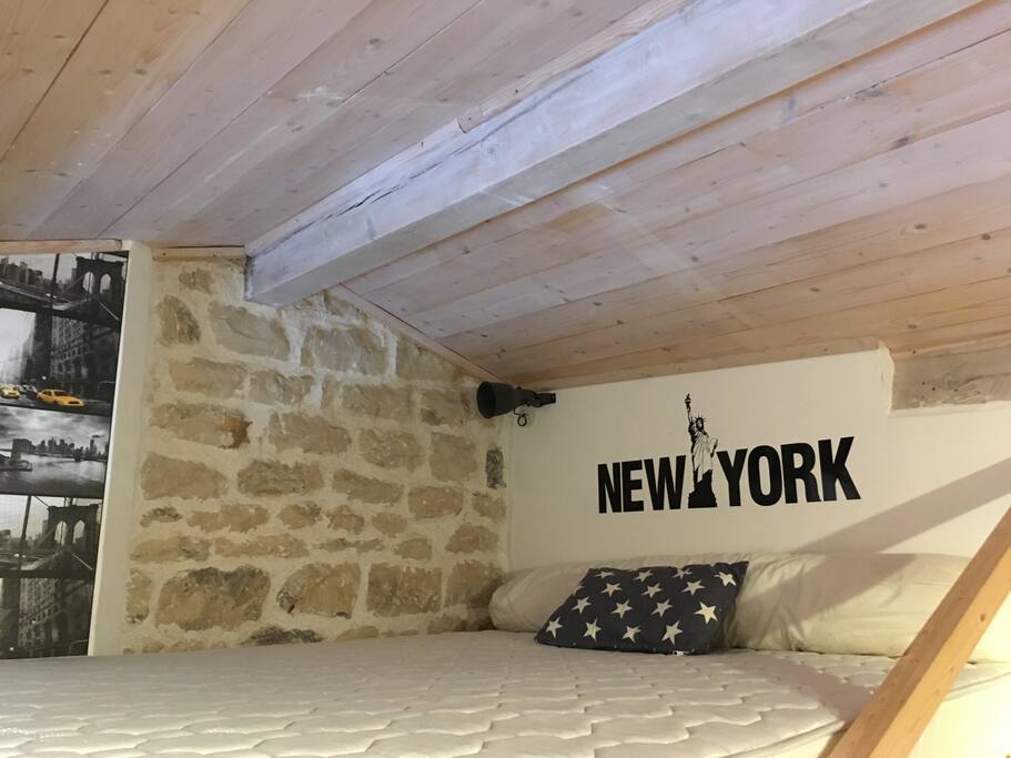 chambre 2 "New York", lit mezzanine