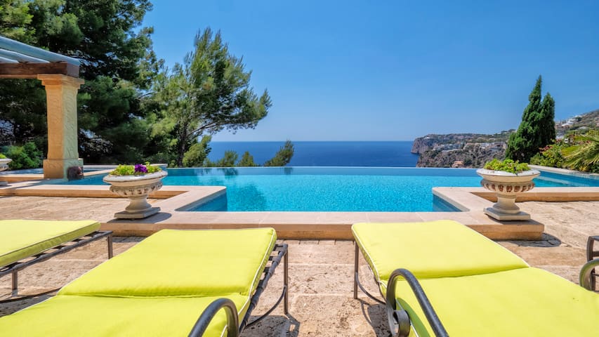 Fabulous views at Cala Llamp