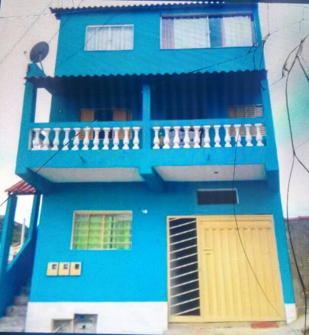 CASA DO TERCEIRO ANDAR, COM ENTRADA INDEPENDENTE