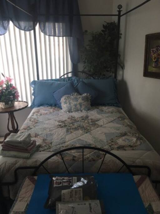 Full bed