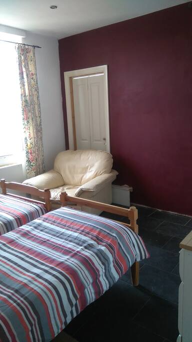 the twin room