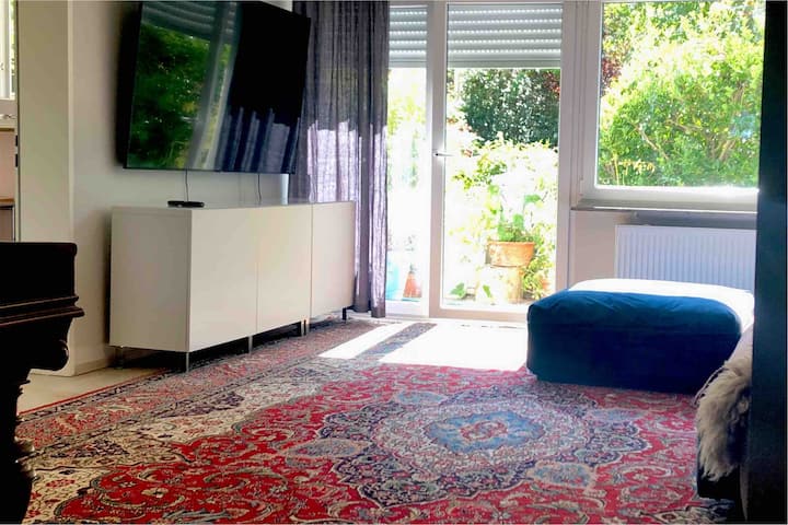 Zentrale Maisonette Wohnung Mit Garten - Múnich