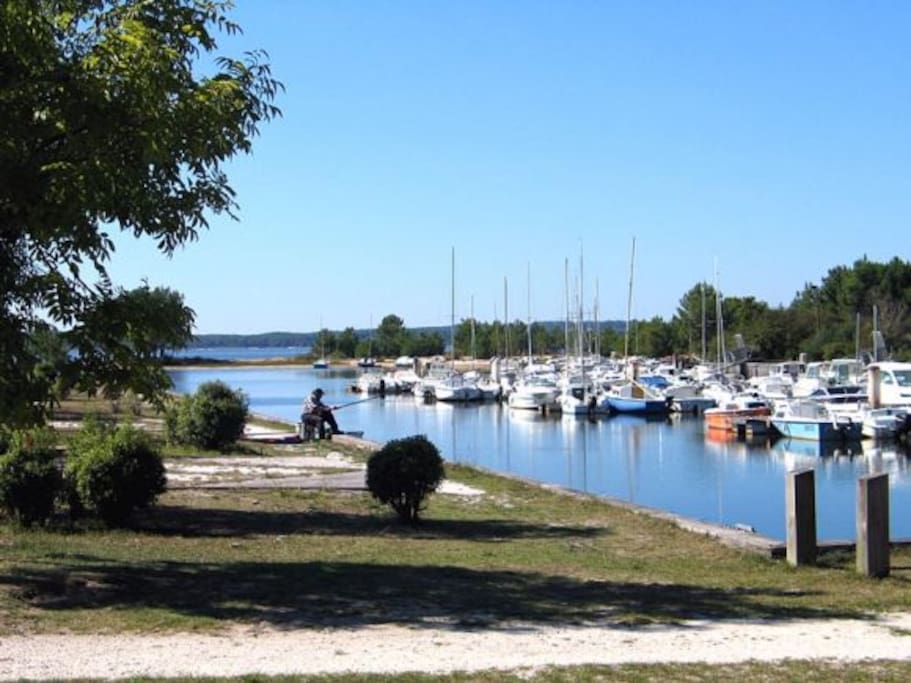 plage la plus proche, port lacanau ville
