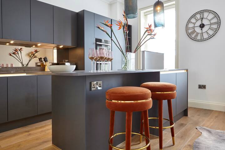 Redcliffe Parade – No.1