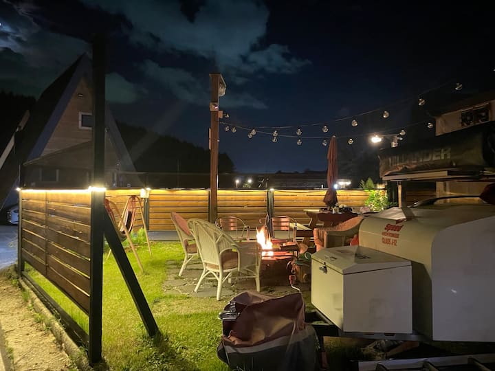 M&H Camping House near Daegwallyeong Sheep Farm (unique second-floor terrace, campfire, ambiance…