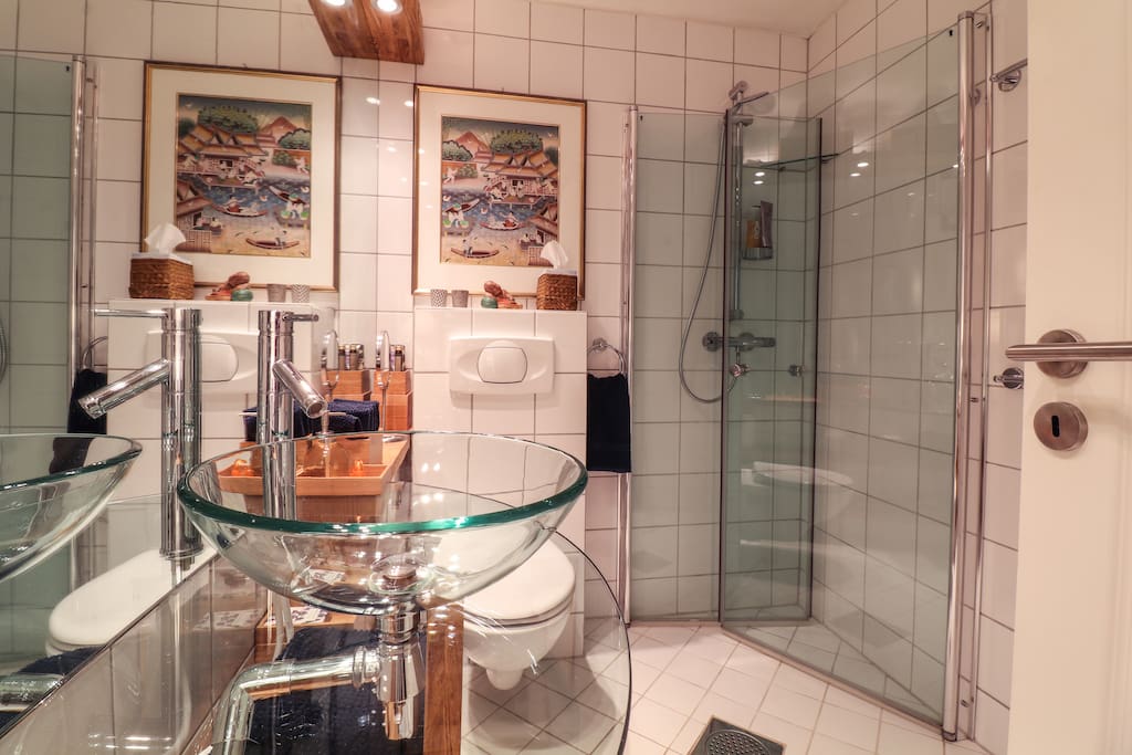 Modern bathroom