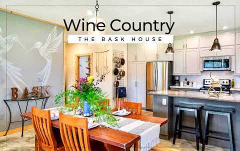 Artisan Boho, Equine Too, Eggs, Spa, Vino & Views!