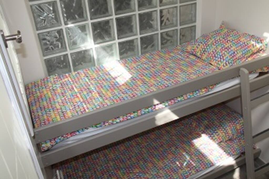 Chambre 1 pour 2 enfants jusqu'à 170 cms