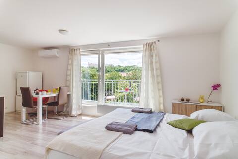 ❤️ Studio | Balcony | Castle view ⛰