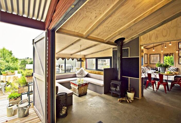 Tussie Mussie Vineyard Retreat Lodge gallery image 3