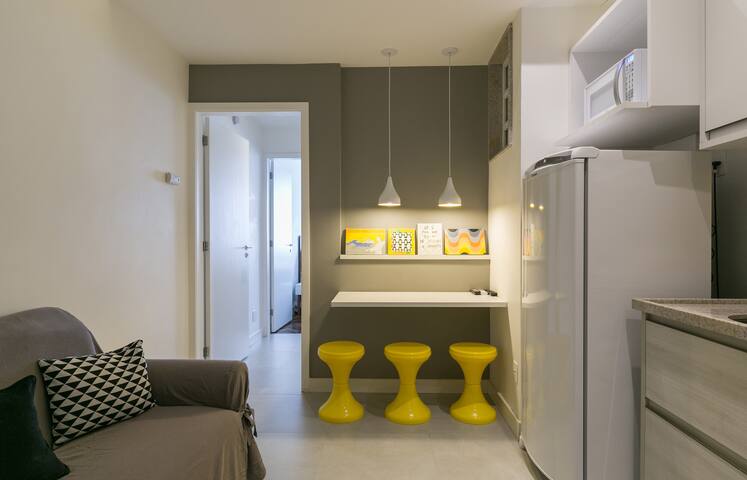 Newly Renovated Living & Bedroom in Copa´s Heart gallery image 4