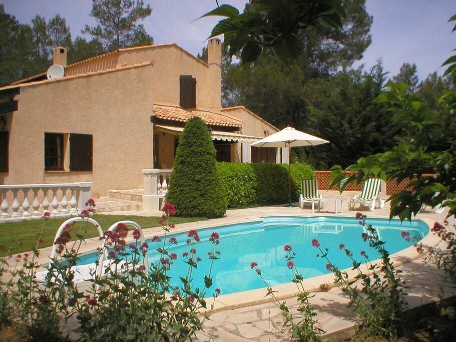 Villa & Pool