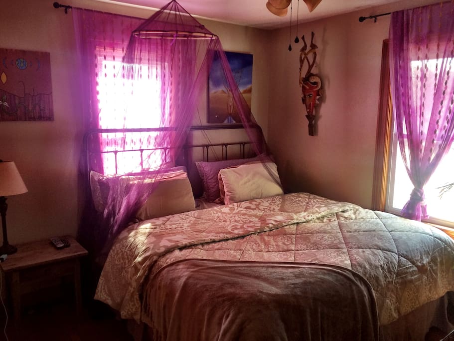 Comfy Kingsize Bed