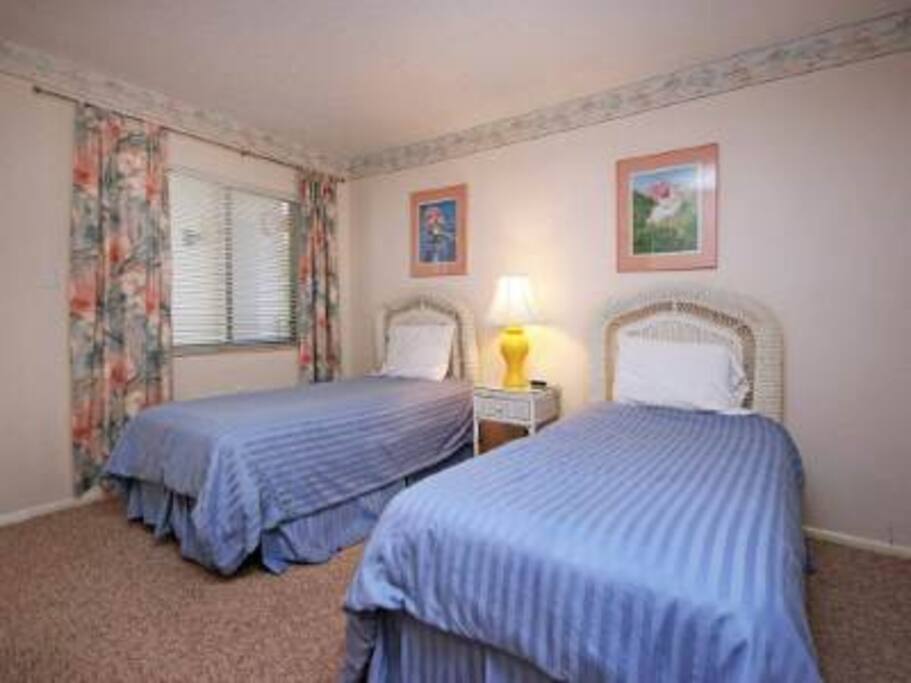 Guest bedroom