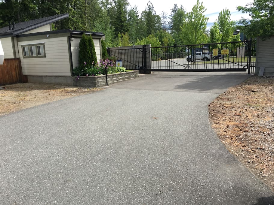 Gated RV park with wash rooms, shower & laundry facility