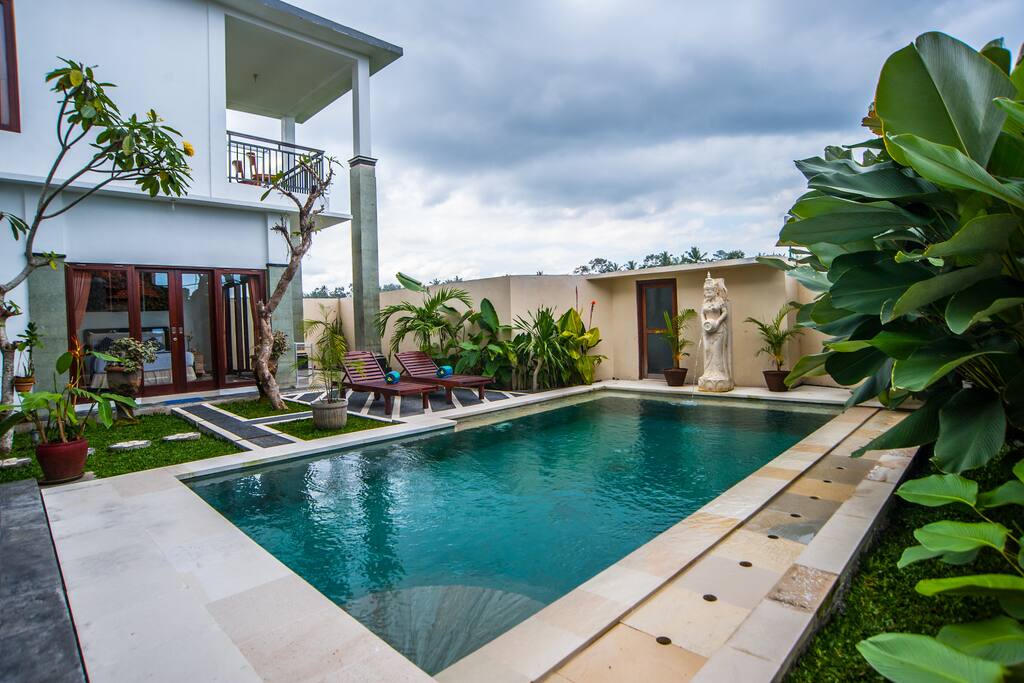 private pool