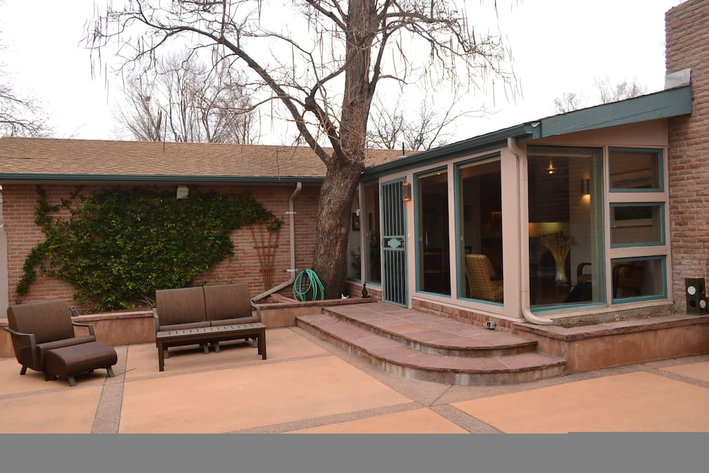 Enormous, landscaped terrace, water feature, Weber BBQ