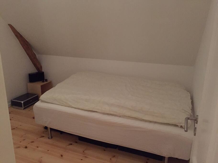 Sleeping Room for 2 pers./sovevær. med plads til 2 personer.