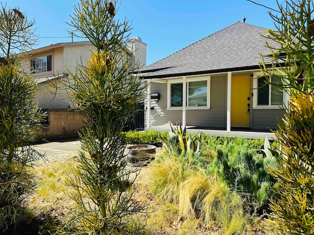 SpaceX interns first choice/ Near LAX