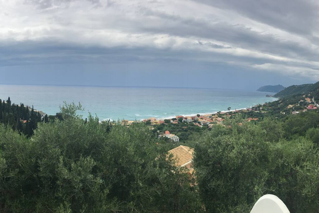 Μπαλκόνι με θέα.