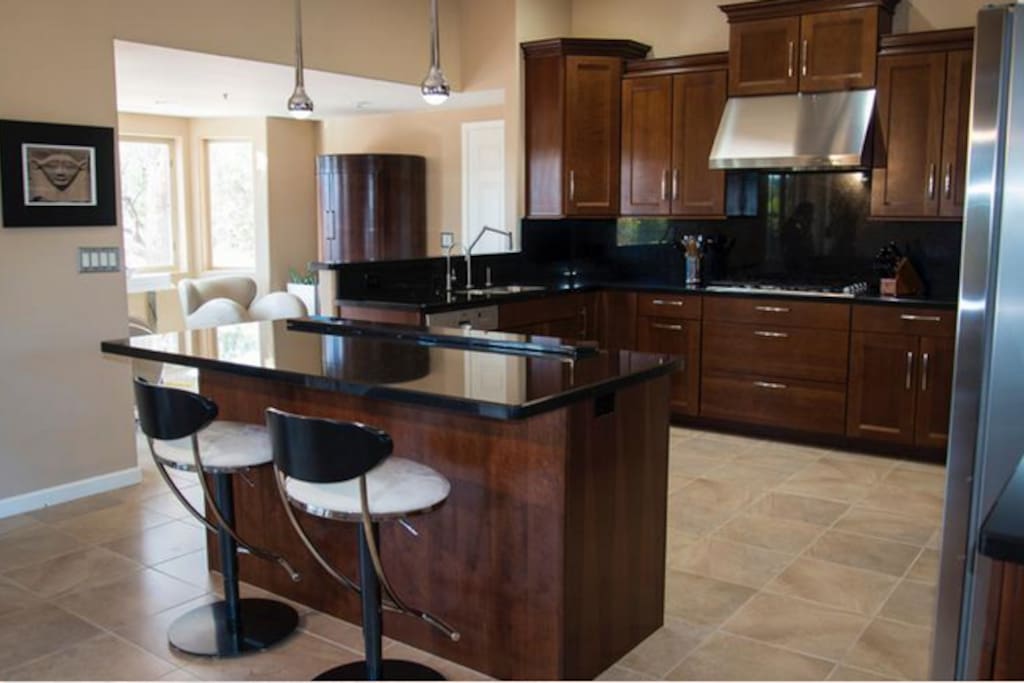 Euro Modern well equipped Kitchen