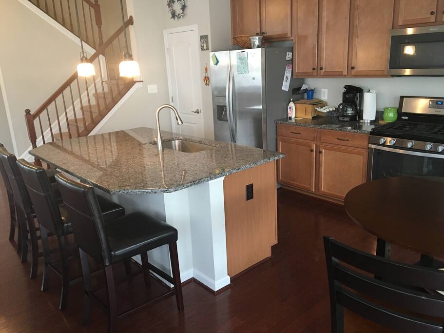 Full Kitchen