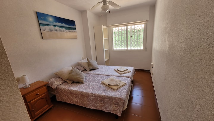 卧室2 ， 2张90张床