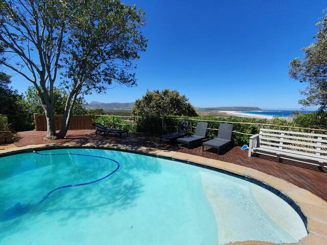 Beachscape Waves, Views & Wi-Fi -Nordhoek’s best gallery image 3