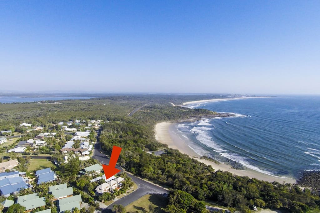 Close walking distance to Spookys beach