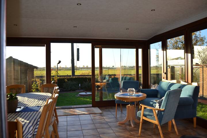 Stay overnight at the "Haus Seeblick" 26919 Brake