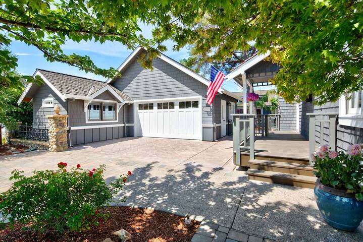 ⭐Luxurious Stunning Resort House Silicon Valley⭐ gallery image 3