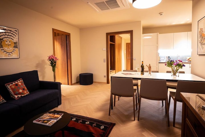 Residence Schönbrunn Vienna - Ess -/ Wohnzimmer / סלון/פינת אוכל