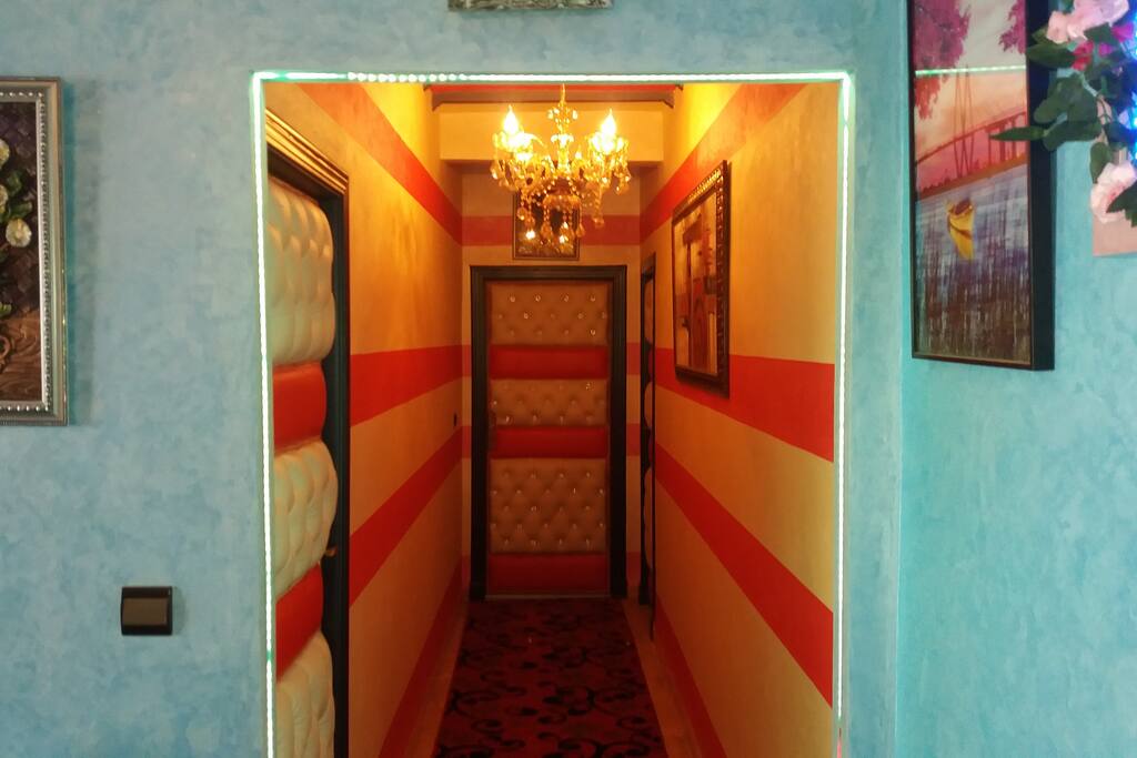 COULOIR DESIGN PORTE CAPITONNER CUIR