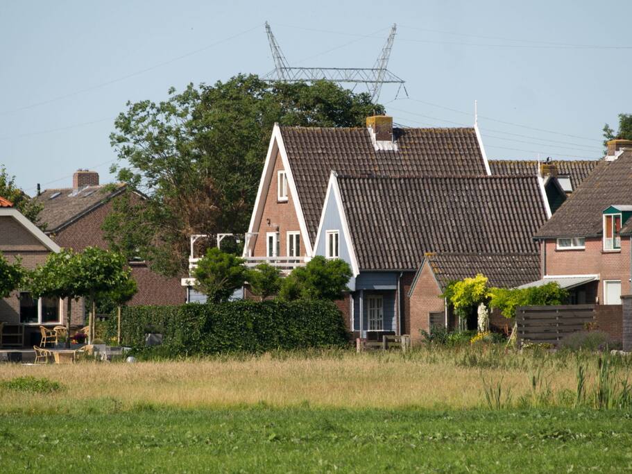 De B&B is op de eerste verdieping van ons bijgebouw
