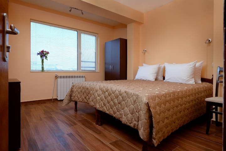 საძინებელი 2