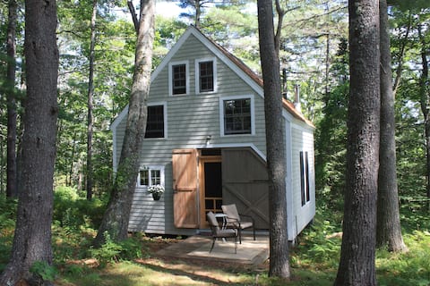 Waterscape Cottage -  private waterfront