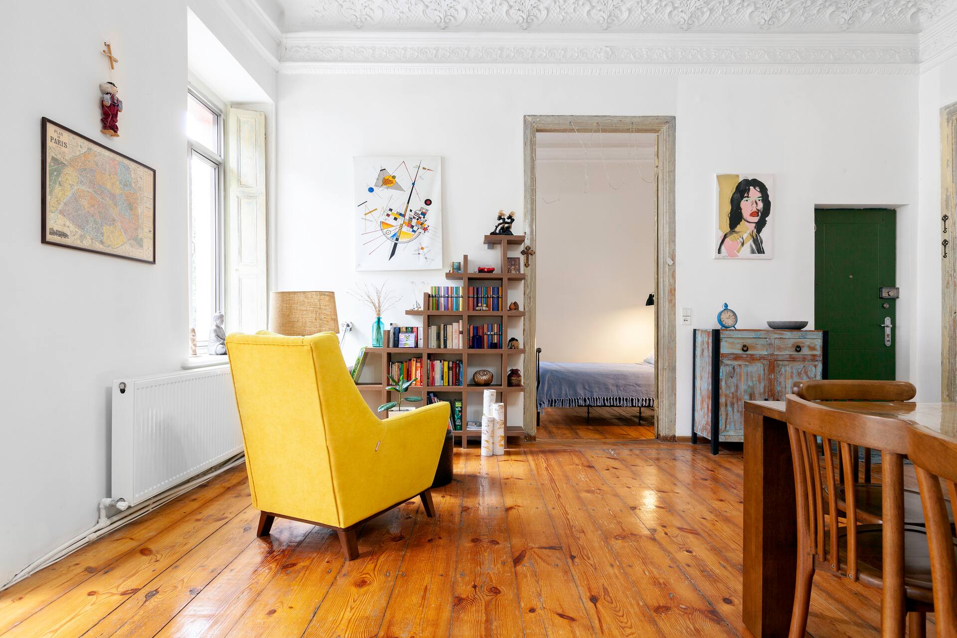 Stay in Style: 1-Bedroom with Old City Charm