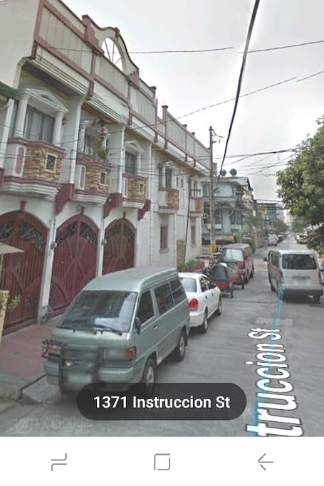 Side view of location going to maria clara st