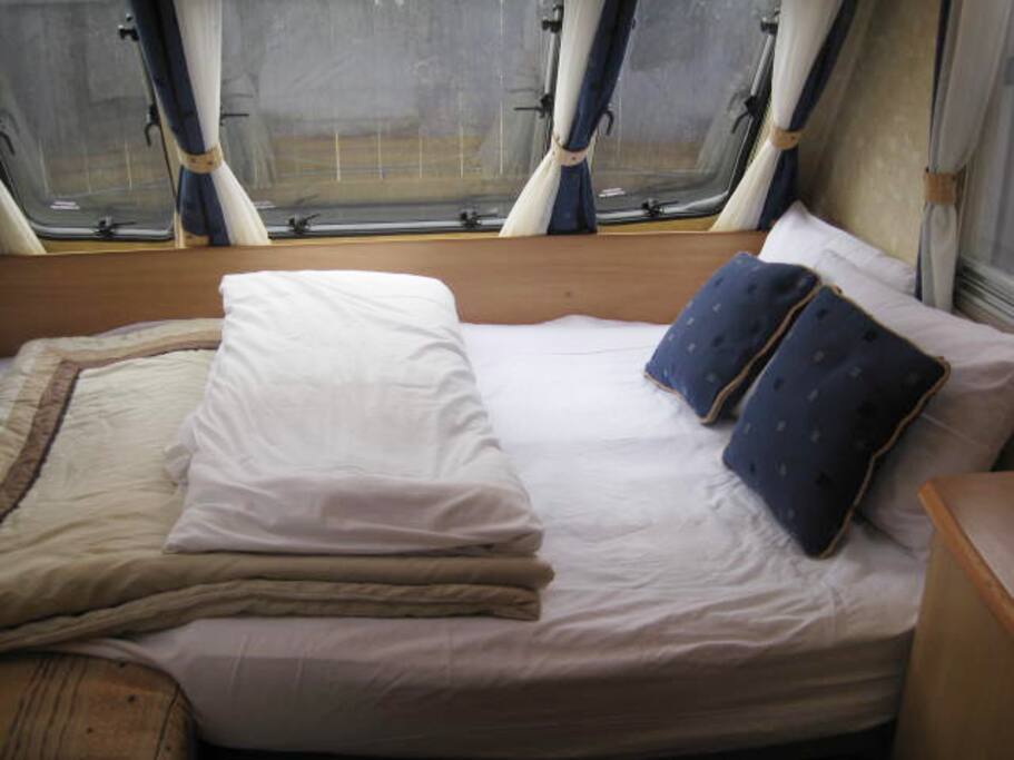 Double bed