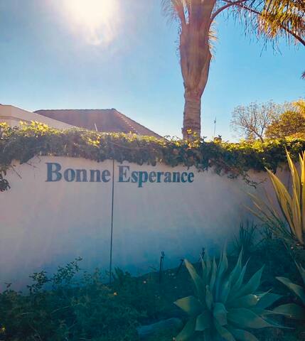 Bonne Esperance AirBNB gallery image 2