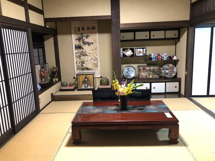 貓頭鷹民宿  春日居館。フクロウの御宿  春日居館。高雄2人室。 - Kofu