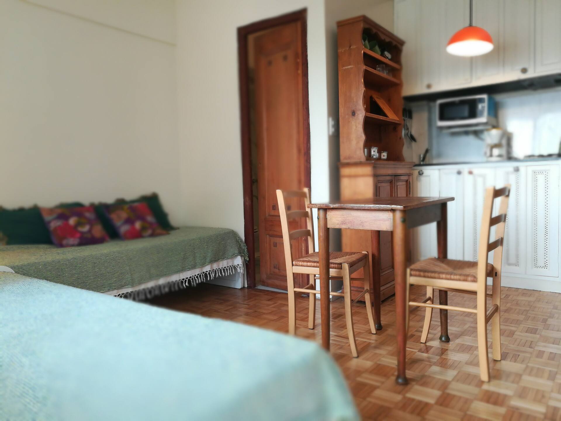 Kitnet com varanda em Recoleta