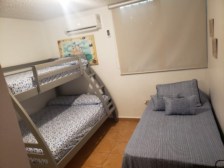 第二间卧室双床/双
床床