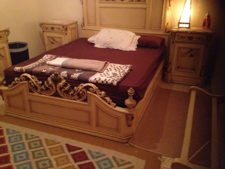 It's not like any king size bed, it makes me feel like the king of the castle ;D