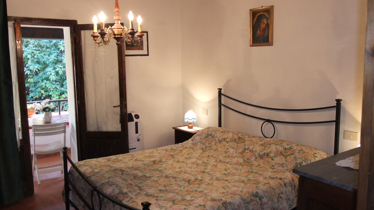 საძინებელი 4