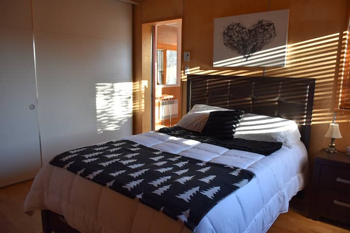 房间舒适，配备60英寸床