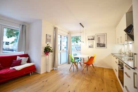Erfolgreiche Airbnb-Immobilie: Modern apartment near downtown in Obersendling