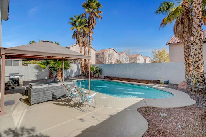 Fabulous Red Villa, Private pool (Up to 10 guests) gallery image 2