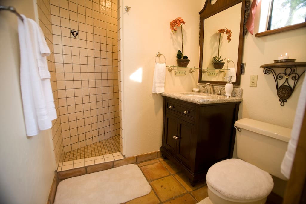 Upstairs Bath/Shower